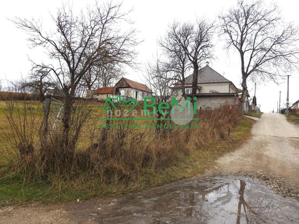 Hlavná fotka pozemku